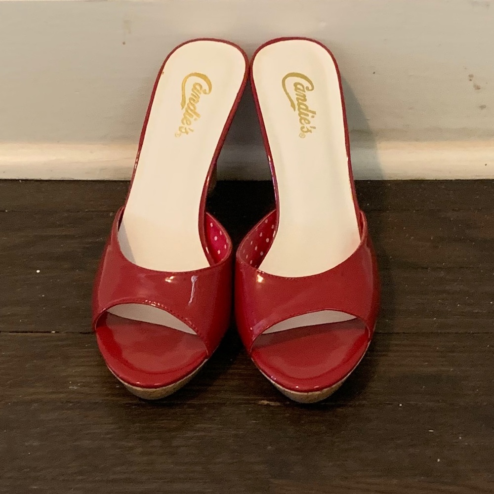 New Candie's Bistro Pumps